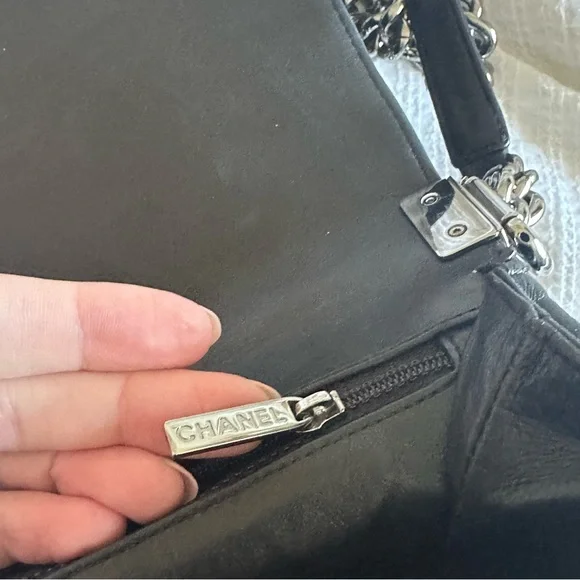 🦄 Rare 🦄 Chanel Boy Flap Bag - Picture 14 of 16